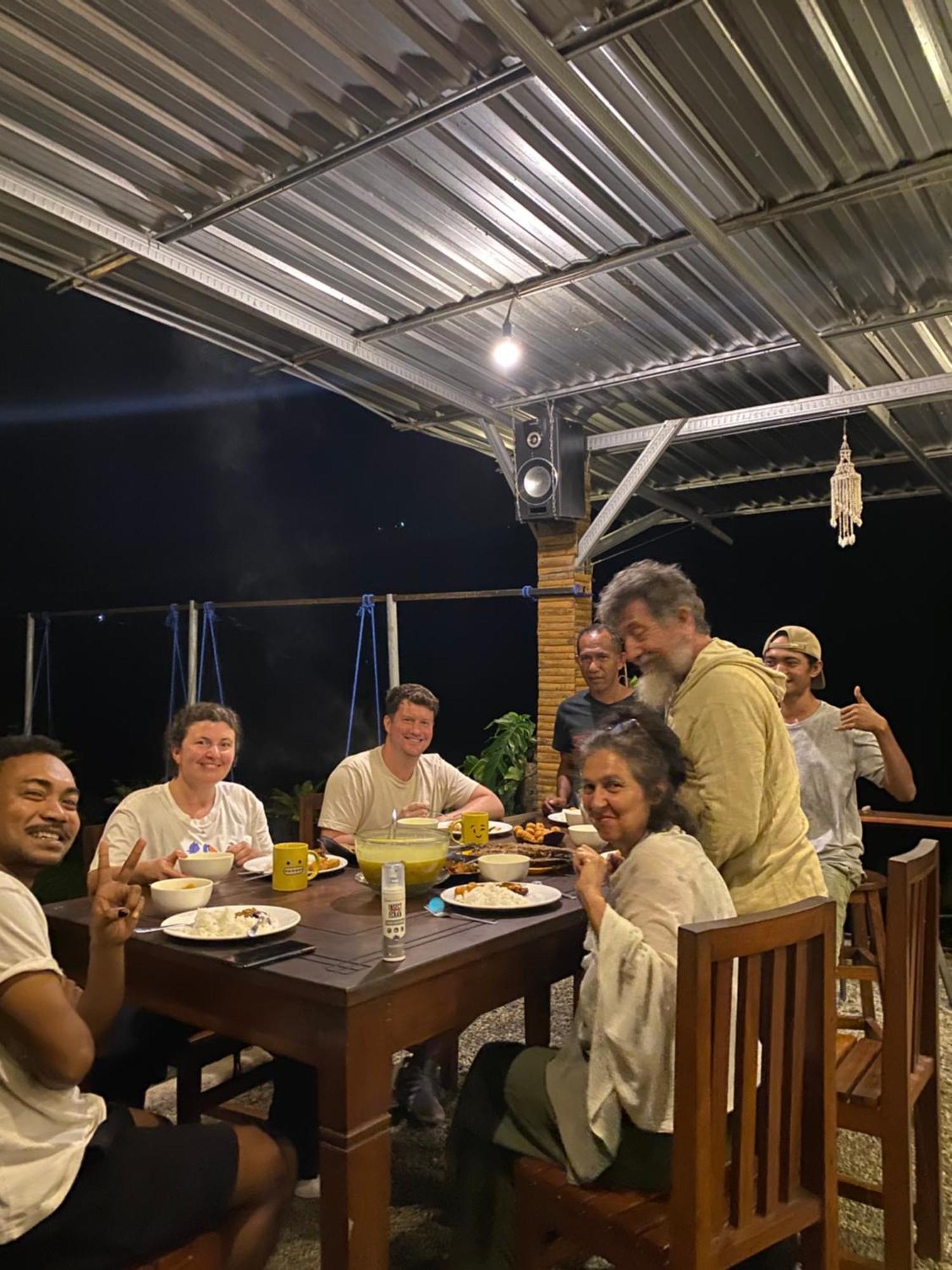 Rago's Homestay Kelimutu